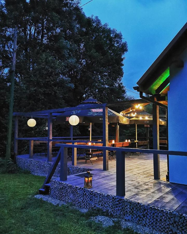 Апартаменты Osrodek Volfcamp Kwaszenina Арламув Экстерьер фото